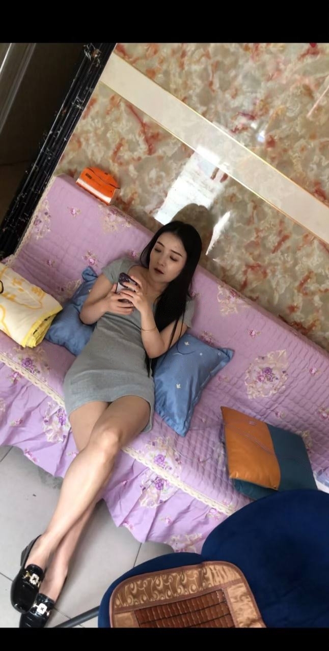 米山人家南门街边足疗店，路边店